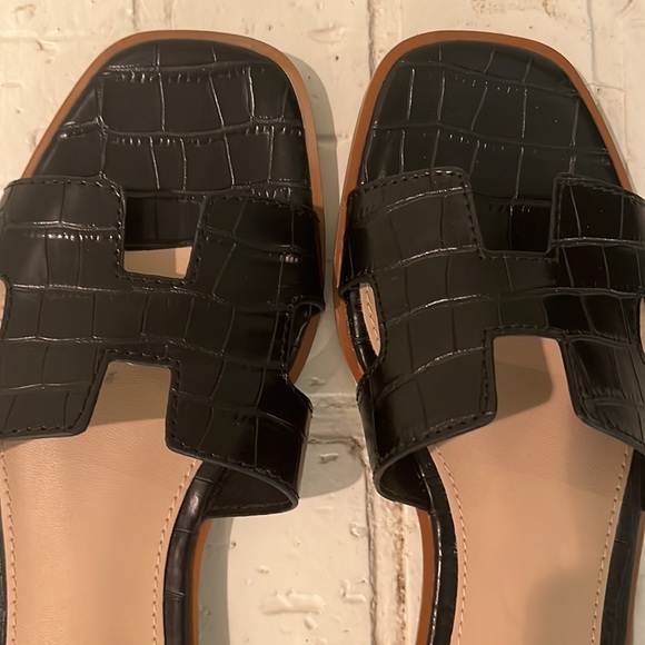 STEVEN New York black leather open toe slides size 8. Worn once! - Picture 5 of 5